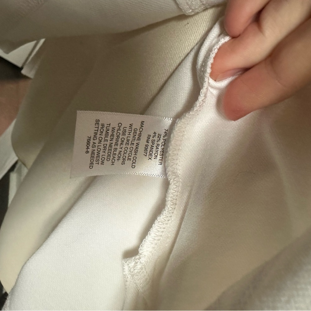 Liz Claiborne 2x Cream Women's Top with tie around waist - Picture 3 of 5